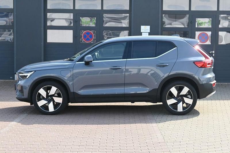 Gebraucht Volvo XC40 Plus 261 PS (191 kW) 2022 Grau SUV