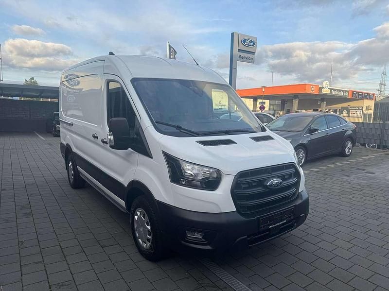 Używany Ford Transit Trend 131 KM (96 kW) 2024 Biały Minivan