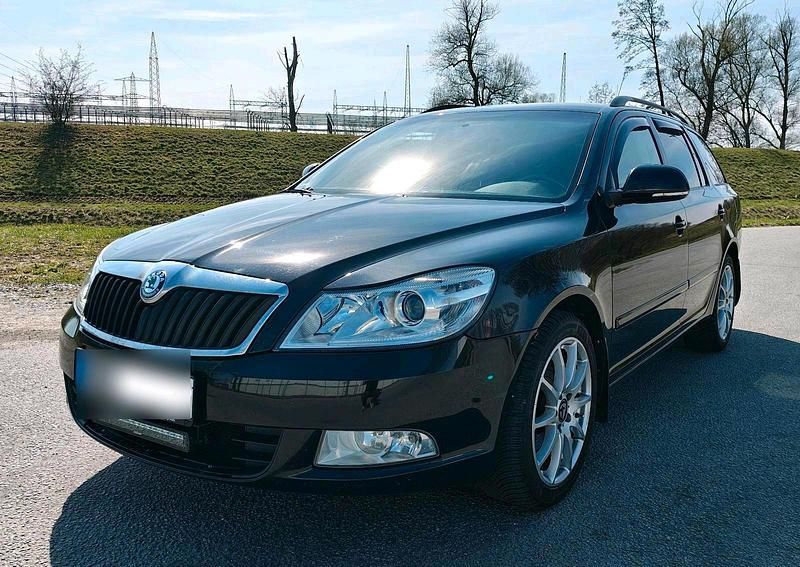 Gebraucht Skoda Octavia 105 PS (77 kW) 2009 Schwarz Kombi