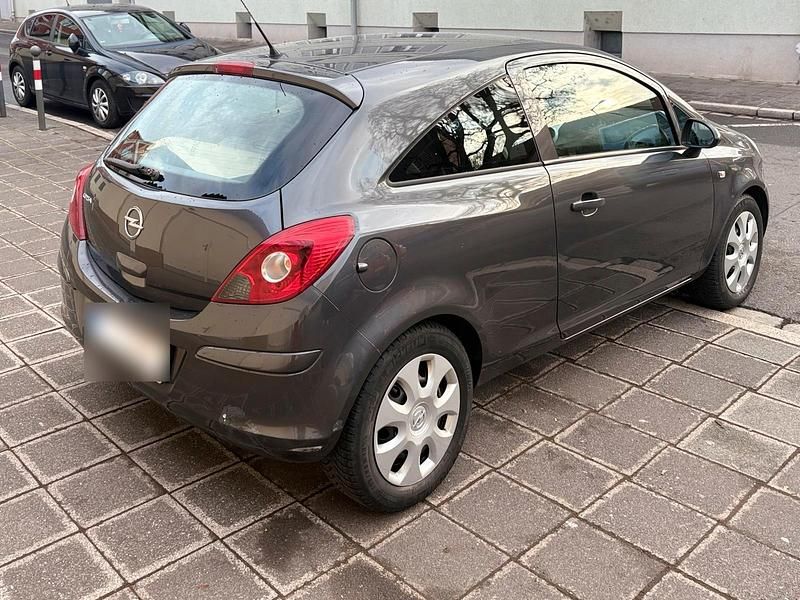 Gebraucht Opel Corsa 86 PS (63 kW) 2014 Andere farben Kleinwagen