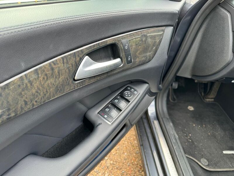 Gebraucht Mercedes CLS350 306 PS (225 kW) 2013 Grau Limousine