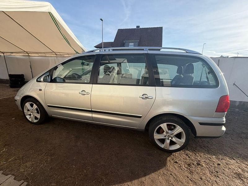 Gebraucht VW Sharan Freestyle 140 PS (102 kW) 2007 Silber Van / Kleinbus