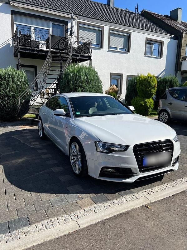 Gebraucht Audi A5 Sportback Design 190 PS (139 kW) 2015 Weiß Kleinwagen