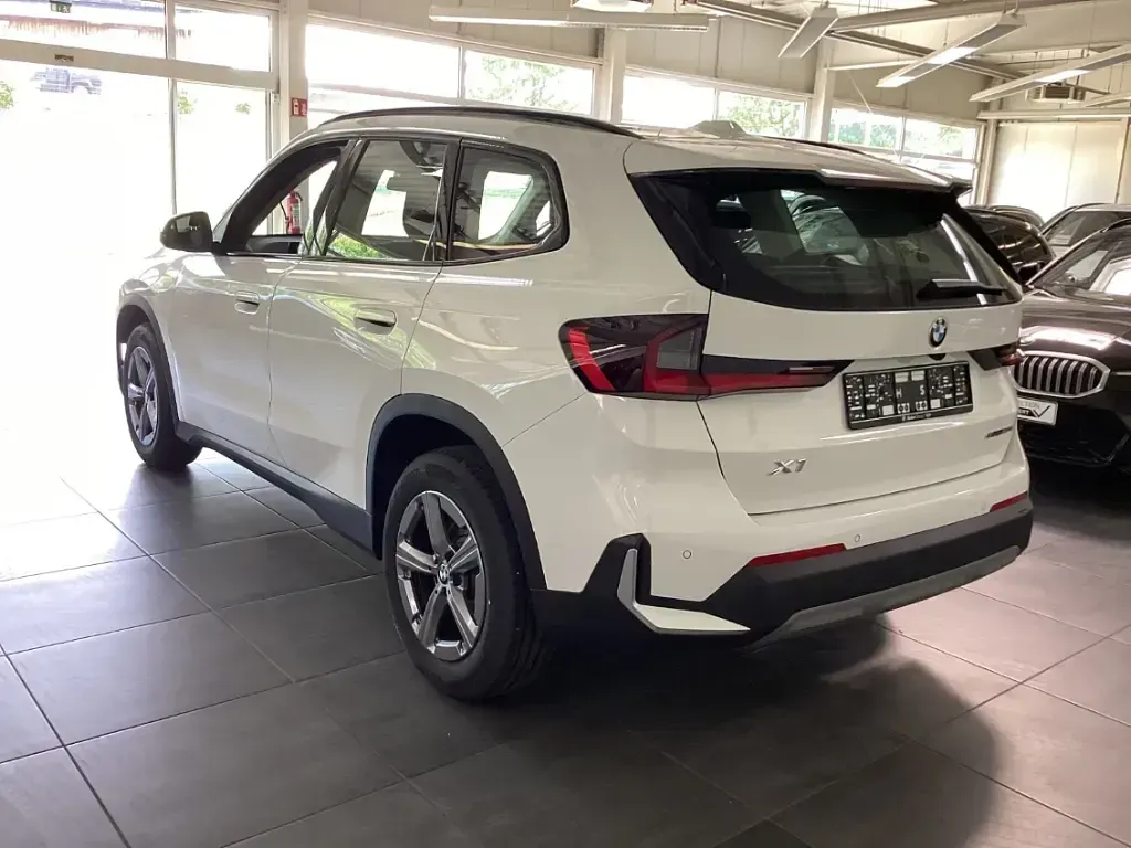 Gebraucht BMW X1 170 PS (125 kW) 2025 Weiss SUV