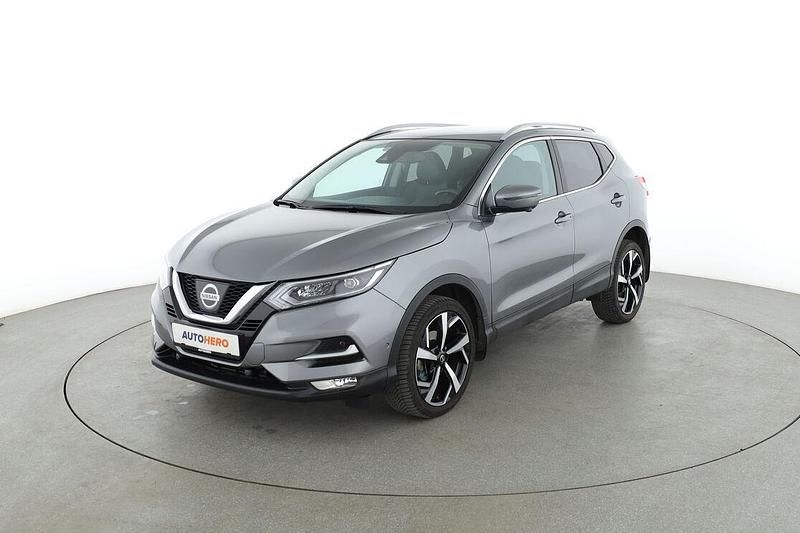 Grau Gebraucht 2018 Nissan Qashqai SUV | 17.300 € (Etwas zu teuer) - Bild 1/3