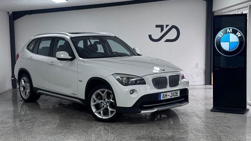 Weiß Gebraucht 2010 BMW X1 SUV | 7.500 € (Guter Preis) - Bild 1/4