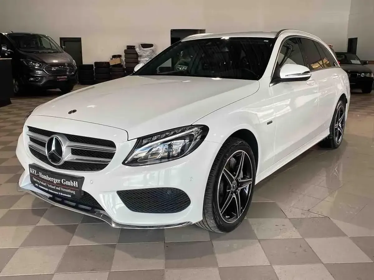 Gebraucht Mercedes C350e Edition 279 PS (205 kW) 2018 Weiß Kombi