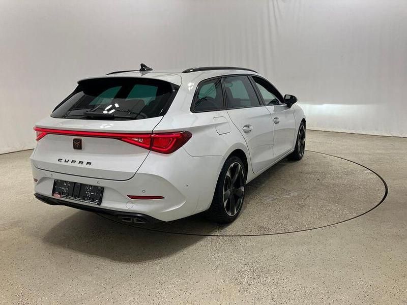 Gebraucht Cupra Leon 150 PS (110 kW) 2023 "nevada" weiss Kombi