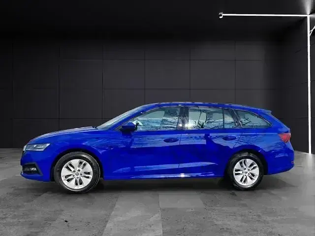 Gebraucht Skoda Octavia Ambition 150 PS (110 kW) 2023 Blau Kombi