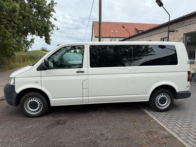 Weiß Gebraucht 2008 VW T5 Van | 7.500 € (Guter Preis) - Bild 1/4