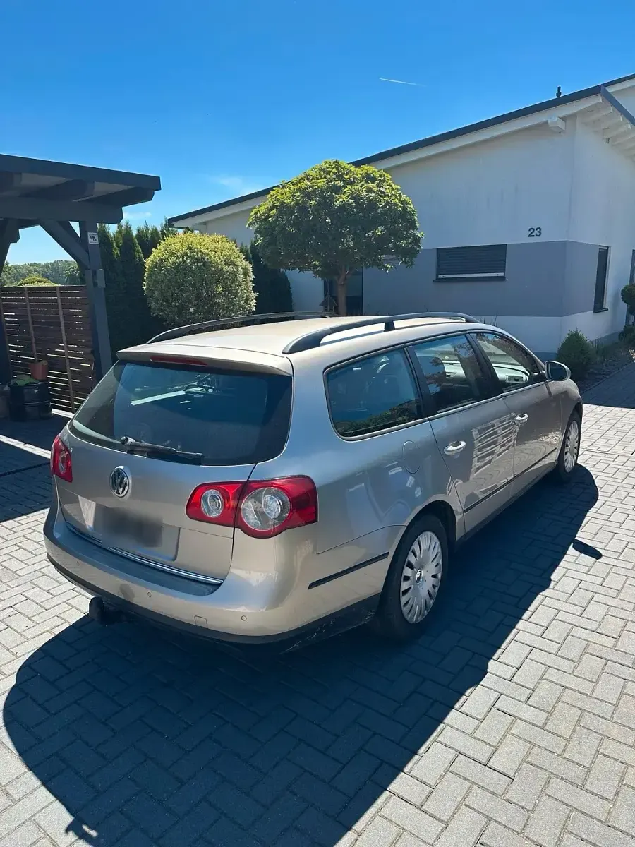 Gebraucht VW Passat 105 PS (77 kW) 2007 Beige Kombi