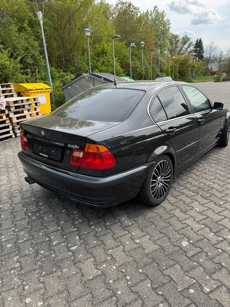 Occasion BMW 328 193 ch (141 kW) 1999 Noir Berline