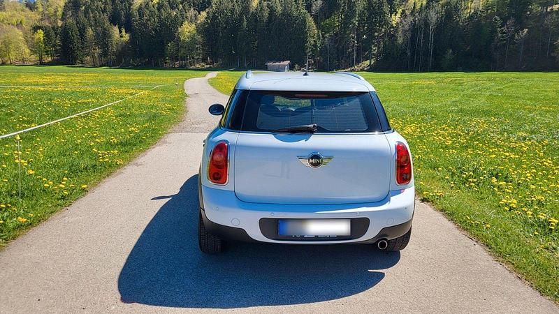 Second-hand Mini ONE 98 CP (72 kW) 2012 Alb Hatchback