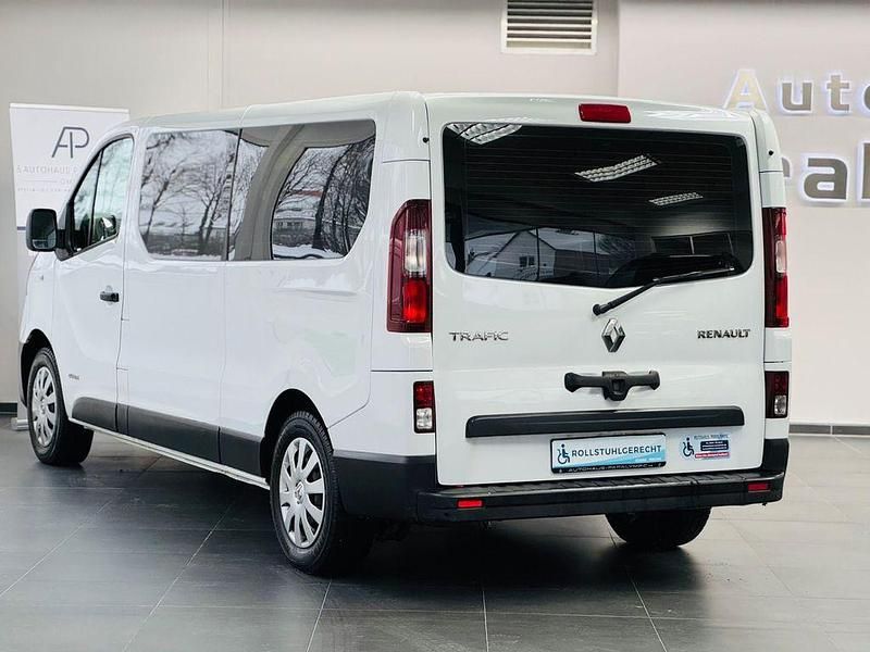 Gebraucht Renault Trafic 125 PS (91 kW) 2017 Weiß Van / Kleinbus