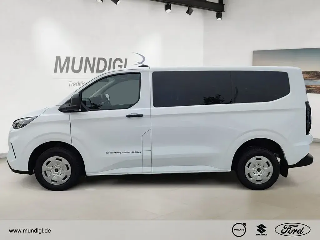 Gebraucht Ford Transit Custom 136 PS (100 kW) 2026 Weiss Van