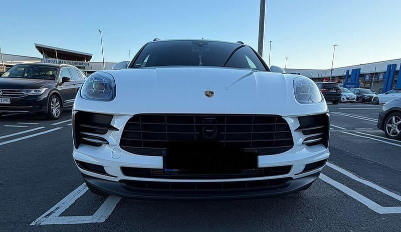 Gebraucht Porsche Macan 245 PS (180 kW) 2021 Weiß SUV