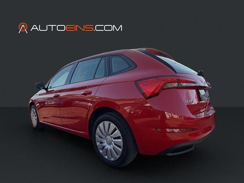 Gebraucht Skoda Scala Active 95 PS (69 kW) 2019 Rot Kleinwagen