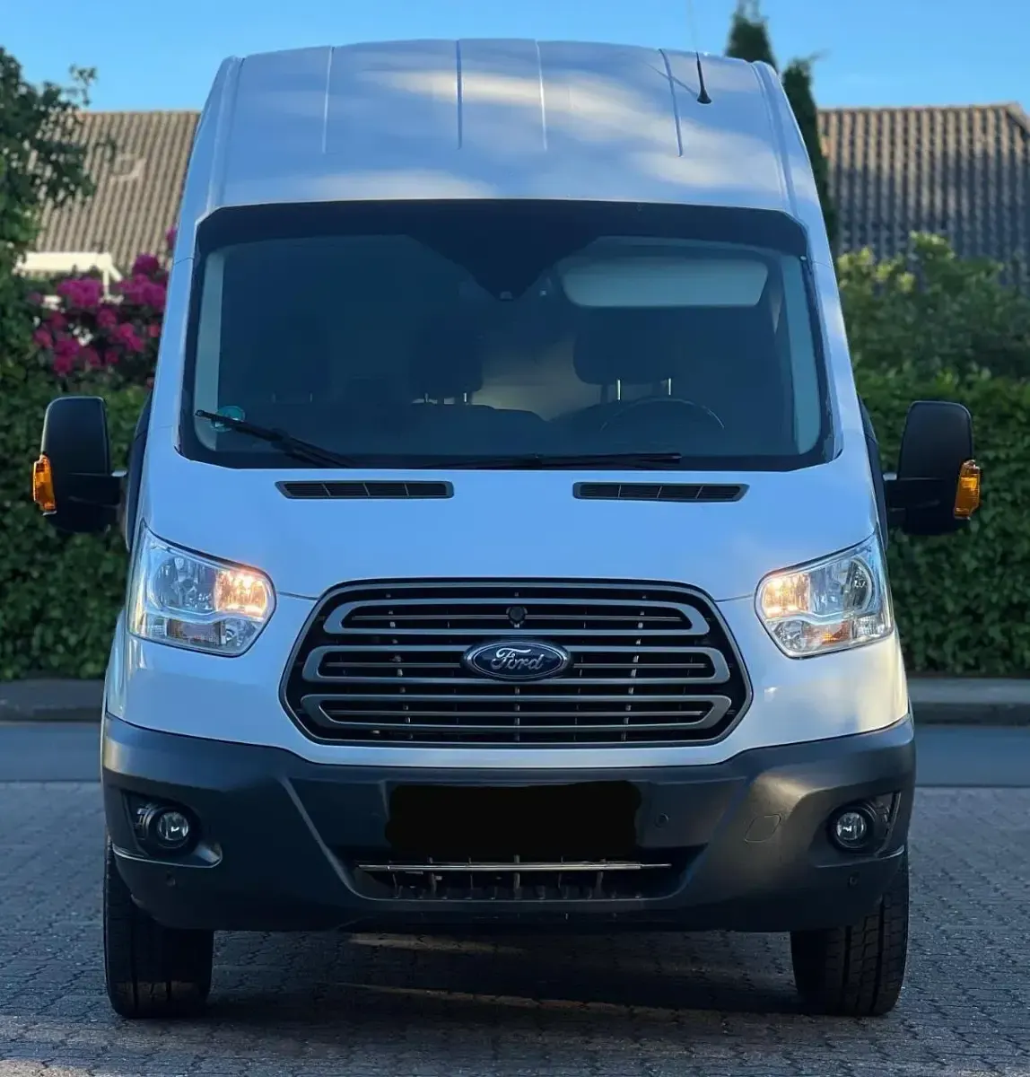 Gebraucht Ford Transit 130 PS (95 kW) 2018 Weiß Van / Kleinbus