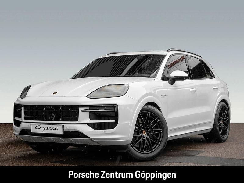 Weiß Gebraucht 2025 Porsche Cayenne S E-Hybrid SUV | 149.880 € (Teuer) - Bild 1/3