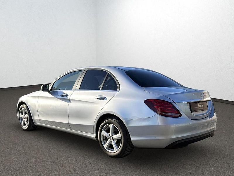 Gebraucht Mercedes C180 156 PS (114 kW) 2014 Silber Limousine