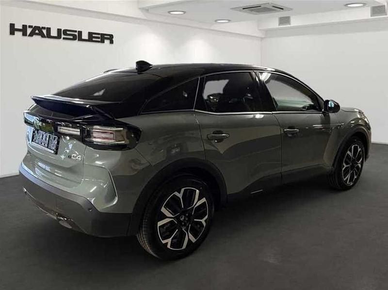 Gebraucht Citroën e-C4 114 kW (156 PS) 2025 Grün Limousine