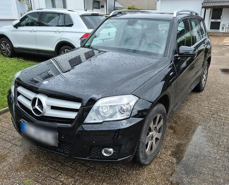 Schwarz Gebraucht 2012 Mercedes GLK220 SUV | 15.900 € - Bild 1/4