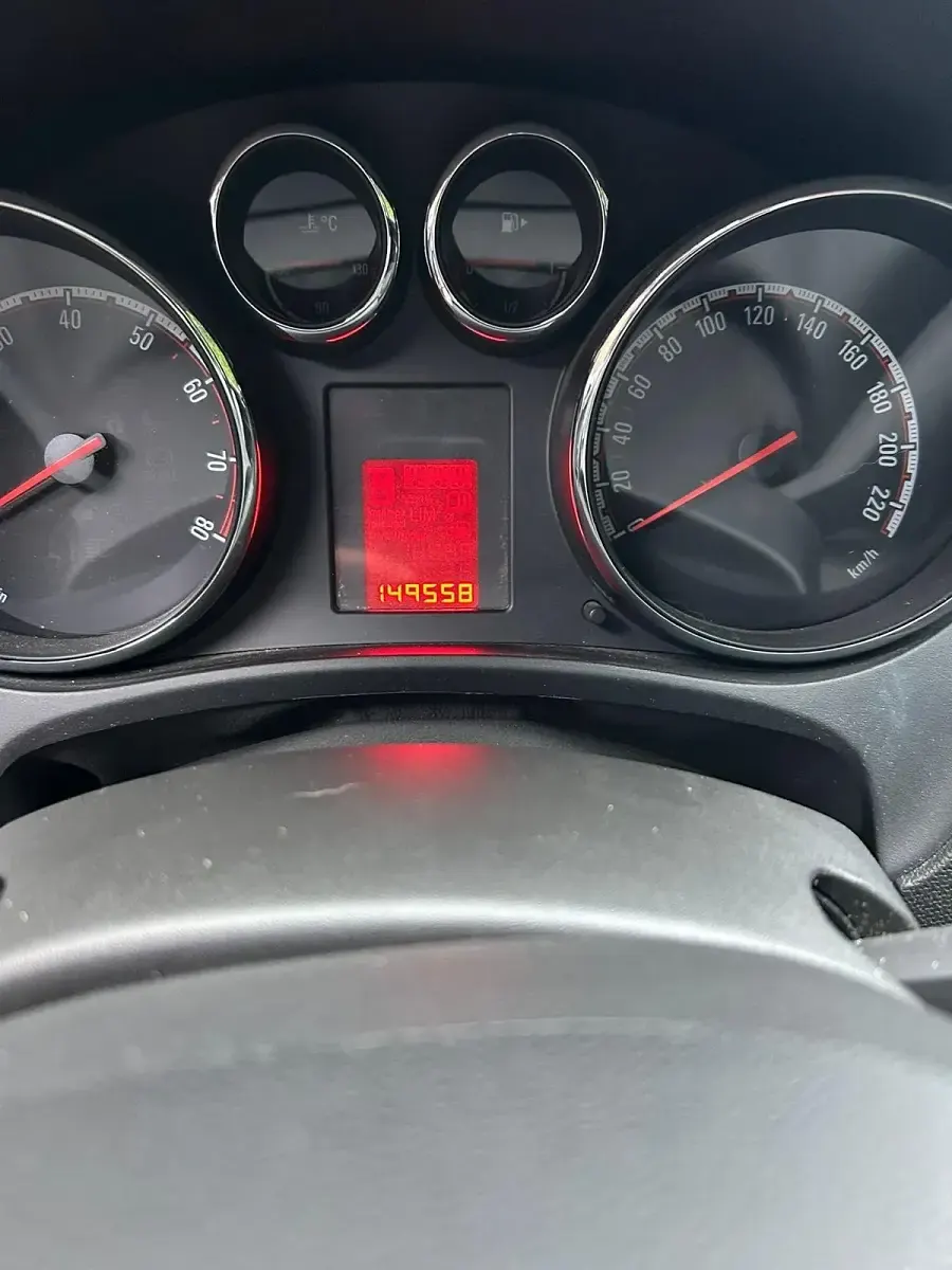 Gebraucht Opel Meriva 101 PS (74 kW) 2012 Schwarz Van / Kleinbus