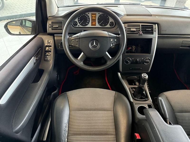 Gebraucht Mercedes B150 95 PS (69 kW) 2007 Gelb Van / Kleinbus