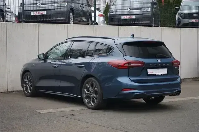 Usata Ford Focus ST-Line 155 CV (114 kW) 2022 Blu Station wagon