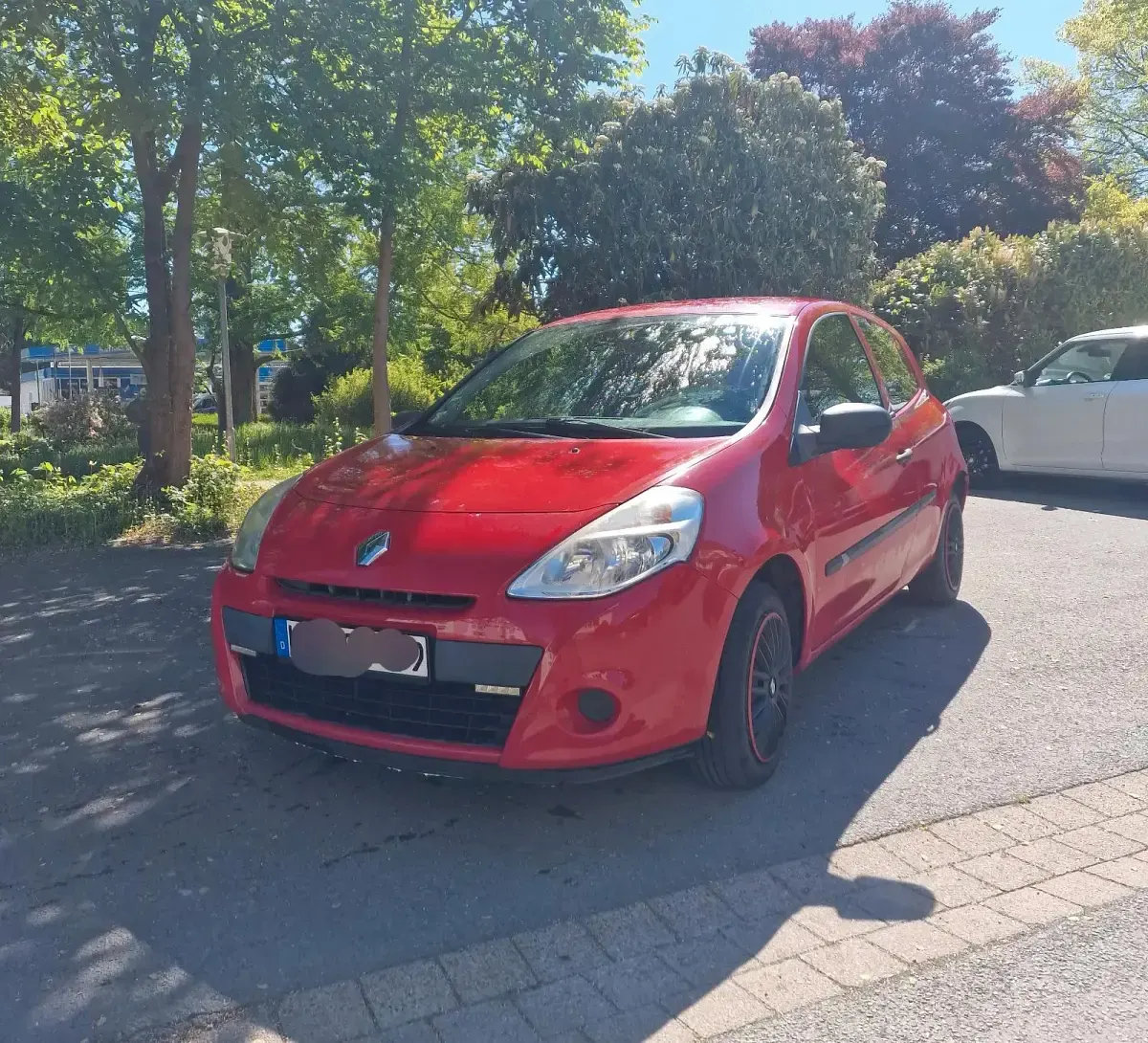 Gebraucht Renault Clio IV 75 PS (55 kW) 2012 Rot Limousine