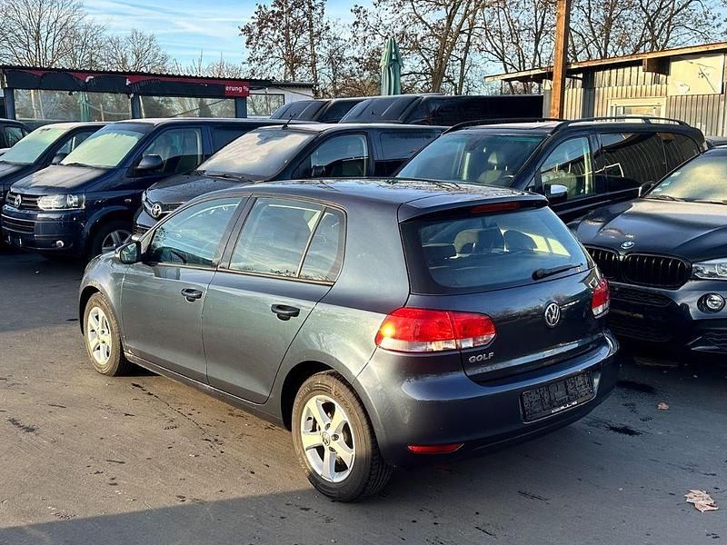 Gebraucht VW Golf VI Trendline 80 PS (58 kW) 2010 Blau Kleinwagen