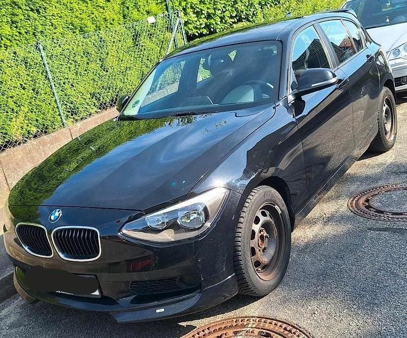 Schwarz Gebraucht 2013 BMW 114 Kleinwagen | 4.500 € (Superpreis) - Bild 1/4