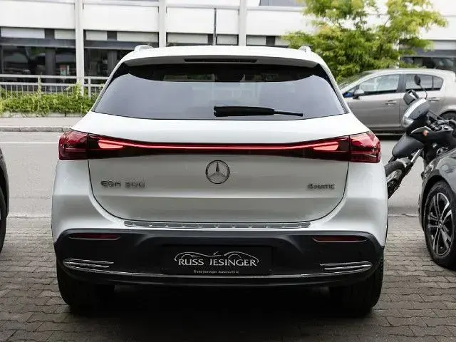 Gebraucht Mercedes EQA300 Progressive 167 kW (228 PS) 2025 Polarweiß SUV