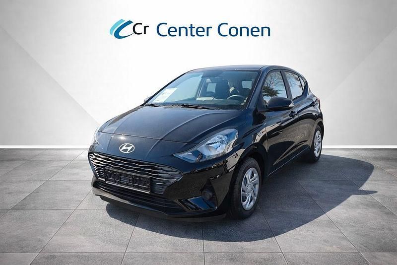 Gebraucht Hyundai i10 Select 63 PS (46 kW) 2024 Schwarz Kleinwagen