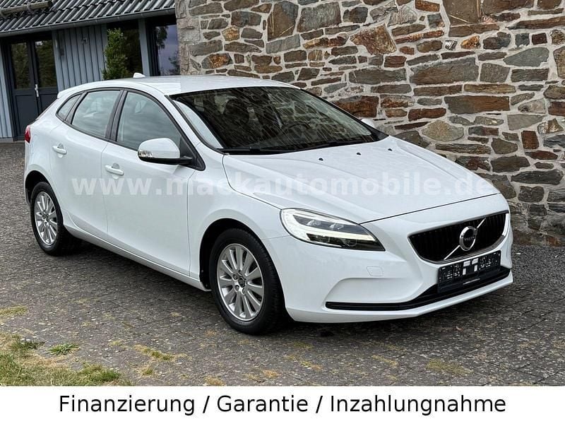 Weiß Gebraucht 2016 Volvo V40 Kombi | 14.790 € (Guter Preis) - Bild 1/4