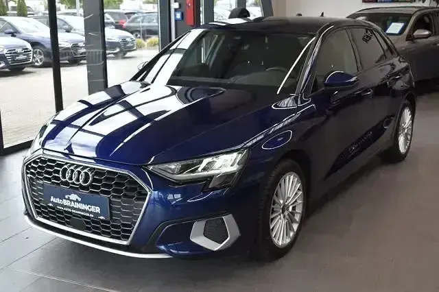 Gebraucht Audi A3 Advanced 150 PS (110 kW) 2022 Navarrablau Limousine