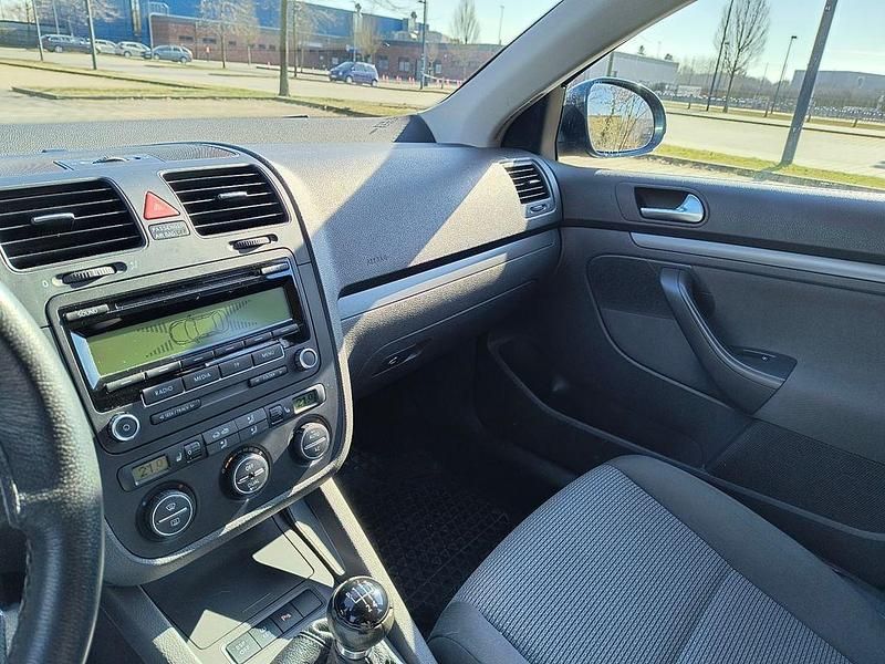 Gebraucht VW Golf VI Individual 105 PS (77 kW) 2009 Blau Kleinwagen