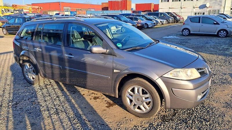 Gebraucht Renault Mégane II Authentique 111 PS (81 kW) 2008 Grau Limousine