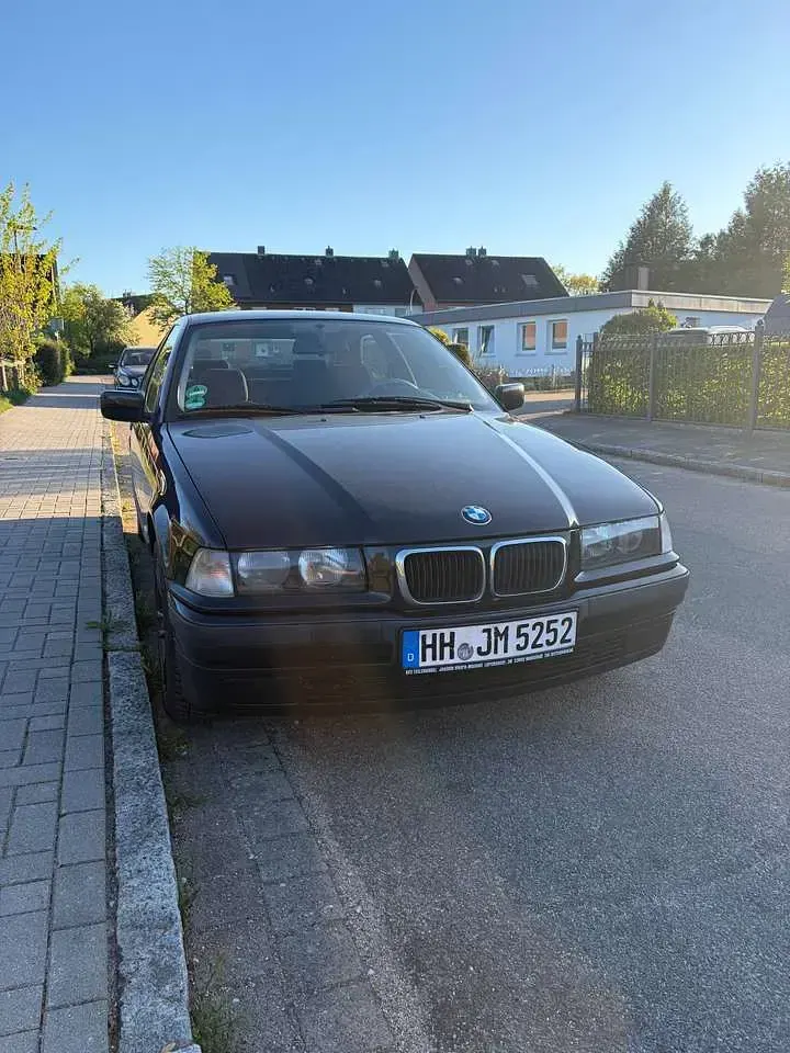 Gebraucht BMW 316 102 PS (75 kW) 1998 Schwarz Limousine