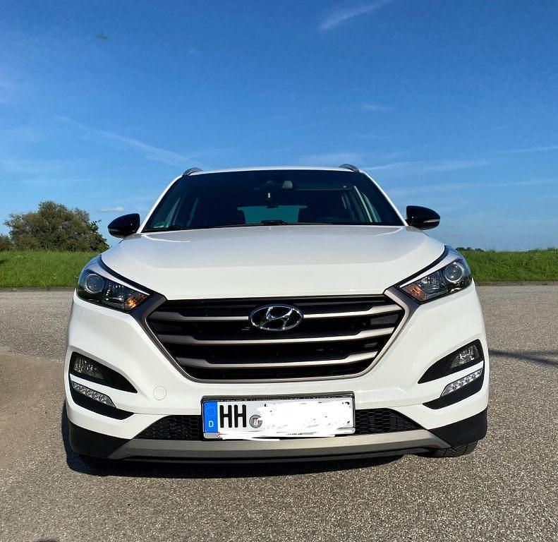Schwarz Gebraucht 2018 Hyundai Tucson Passion SUV | 16.999 € (Fairer Preis) - Bild 1/4