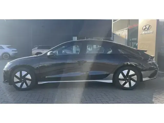 Gebraucht Hyundai Ioniq 6 Dynamiq 111 kW (151 PS) 2023 Blau Limousine