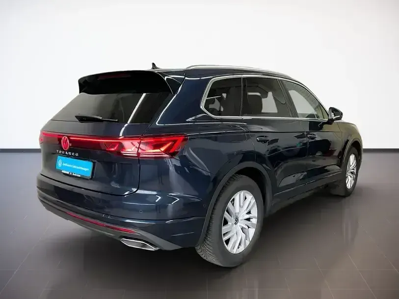 Gebraucht VW Touareg Elegance 231 PS (169 kW) 2025 Blau (meloe blue kristalleffekt) SUV