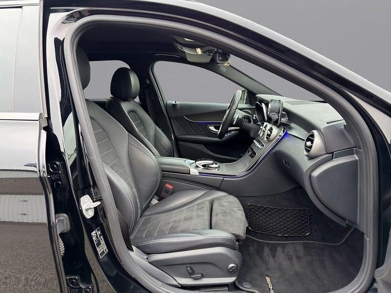 Gebraucht Mercedes C400 AMG line 333 PS (244 kW) 2019 Schwarz Limousine