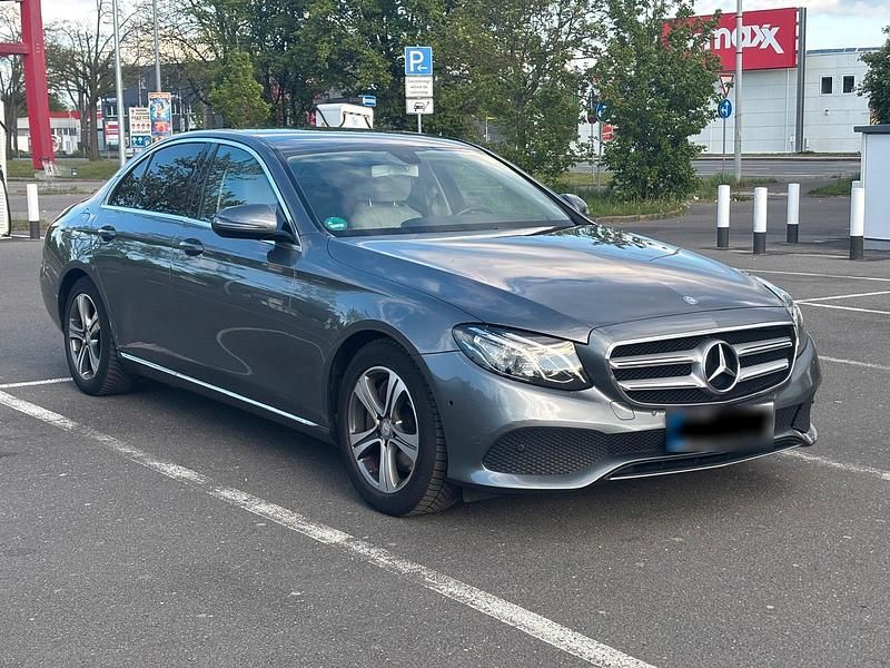 Usata Mercedes E350 258 CV (189 kW) 2017 Grigio Berlina