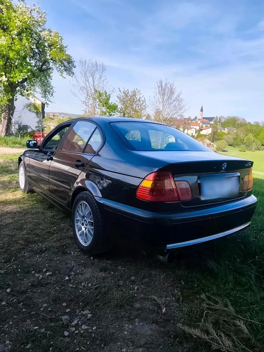 Gebraucht BMW 316 116 PS (85 kW) 2004 Limousine