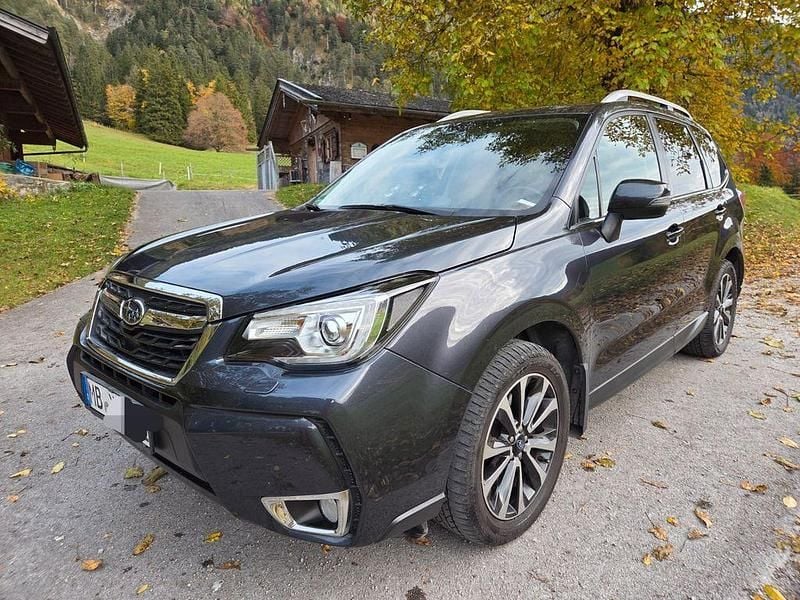 Grau Gebraucht 2016 Subaru Forester Sport SUV | 13.900 € (Fairer Preis) - Bild 1/4