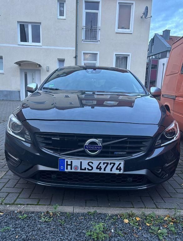 Gebraucht Volvo V60 R-Design 224 PS (164 kW) 2013 Grau Kombi