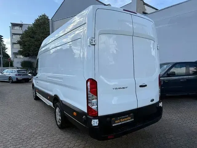 Gebraucht Ford Transit Trend 280 PS (205 kW) 2022 Weiß Van / Kleinbus