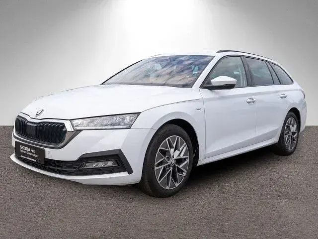 Gebraucht Skoda Octavia Tour 116 PS (85 kW) 2023 Moonweiss metallic Kombi