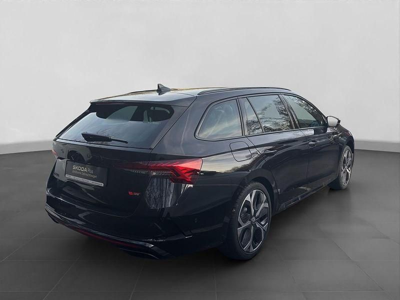 Neu Skoda Octavia RS 265 PS (194 kW) 2025 Schwarz Kombi